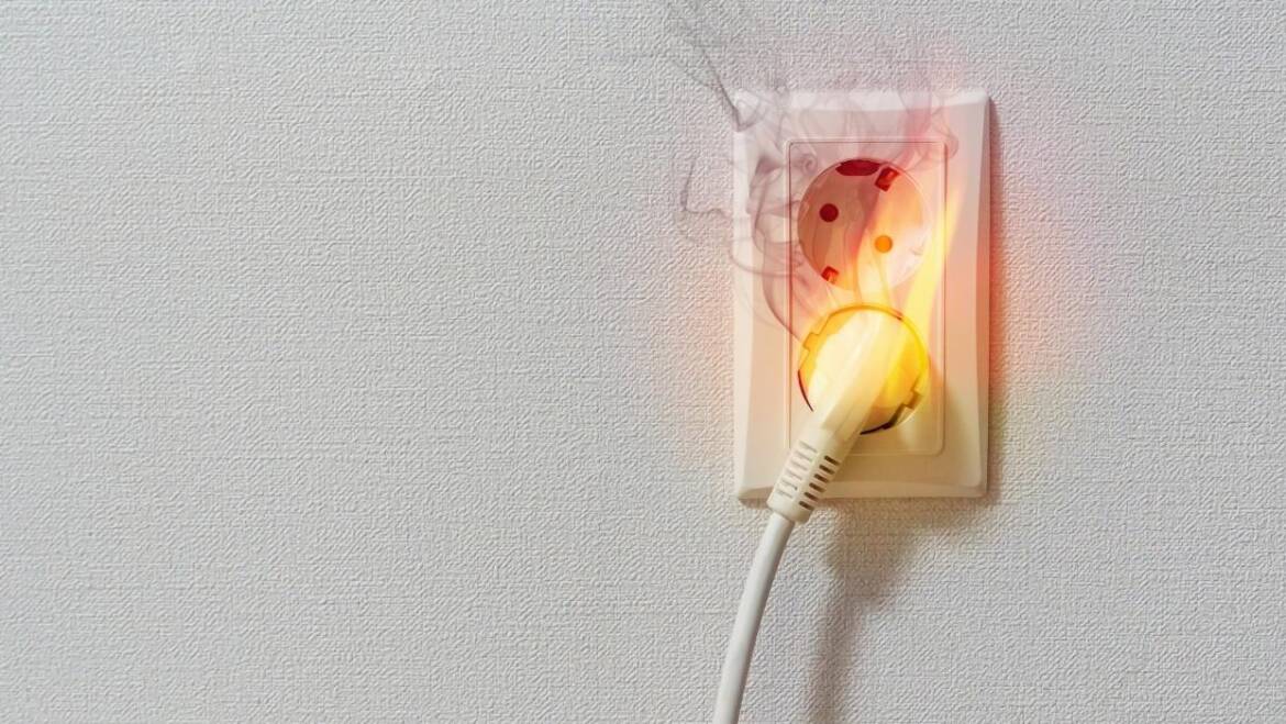 12 Warning Signs Your House Wiring is Failing | Kitchener ON