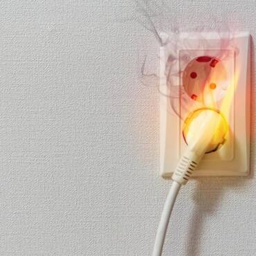 12 Warning Signs Your House Wiring is Failing | Kitchener ON