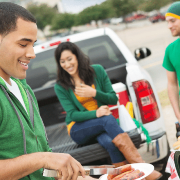 One of the best heating and cooling gear for tailgating