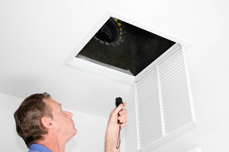 5 Indicators You Have Soiled Ductwork in Alvin, TX