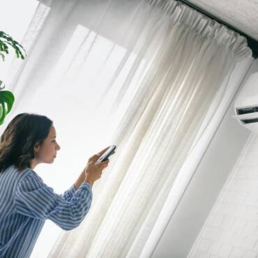 3 Causes Why an AC Is Blowing Sizzling Air