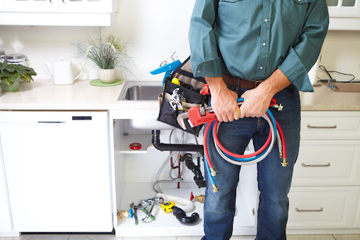 What Plumbing Emergencies Are Price Calling A Plumber?