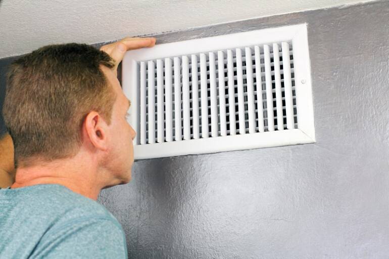 4 Doable Causes of Poor Airflow in Venice, FL