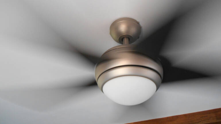 Ought to the Ceiling Fan be On When the AC is On?