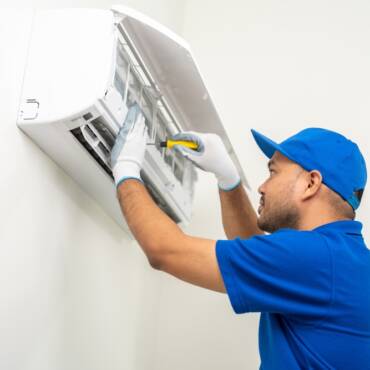 What Are the Common Signs That My AC Needs Repair in Fort Wayne, IN?