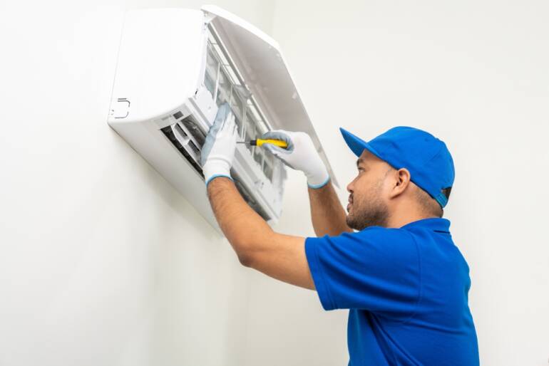 What Are the Common Signs That My AC Needs Repair in Fort Wayne, IN?