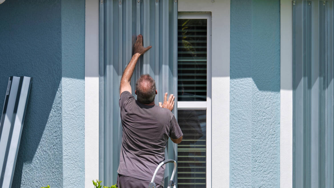 6 Tips for Keeping Your Home Cool After a Hurricane