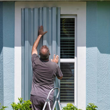 6 Tips for Keeping Your Home Cool After a Hurricane