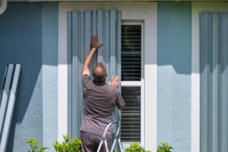 6 Tips for Keeping Your Home Cool After a Hurricane