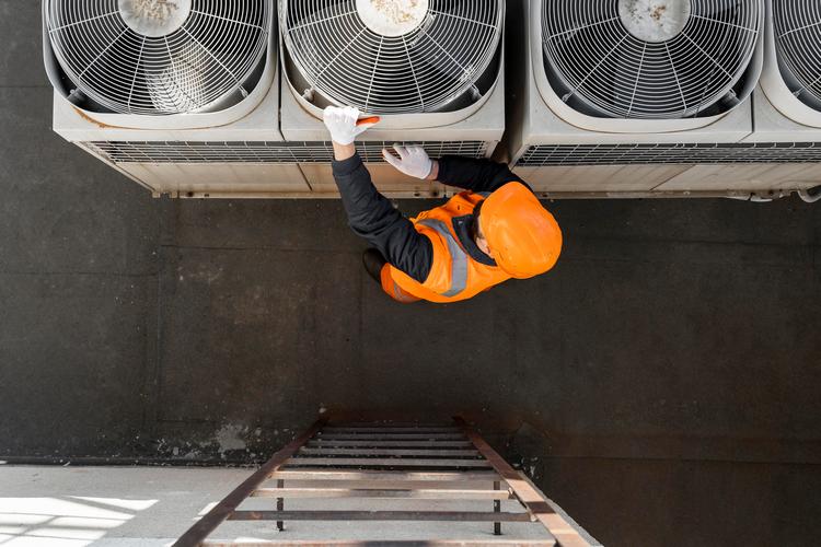 Practical Tips for Preparing Commercial HVAC Systems for Winter Weather