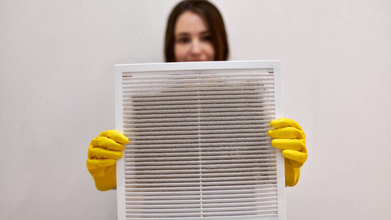 Washing the HVAC Air Filter and Why It’s Necessary