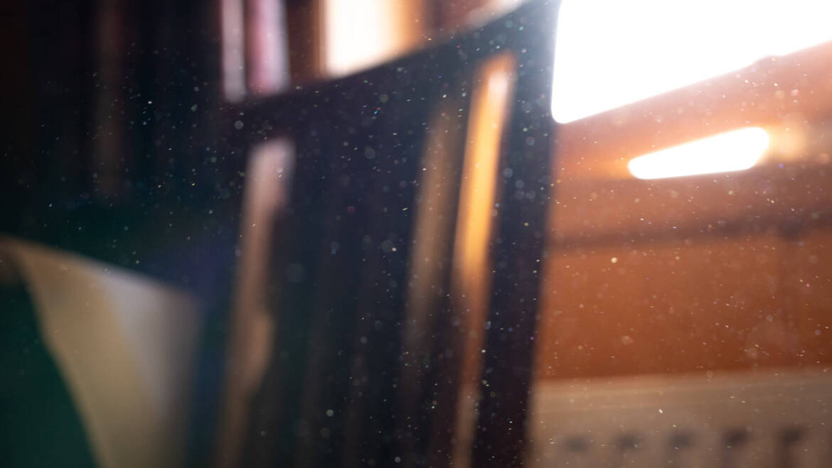 6 Signs of Bad Indoor Air (And What You Can Do About Them)