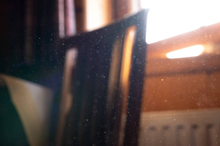 6 Signs of Bad Indoor Air (And What You Can Do About Them)