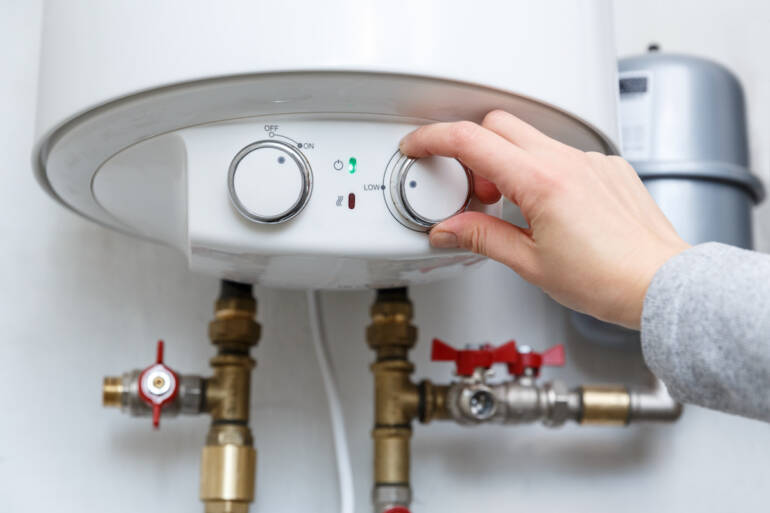 Choosing the Right Hot Water Heater: Tank vs. Tankless