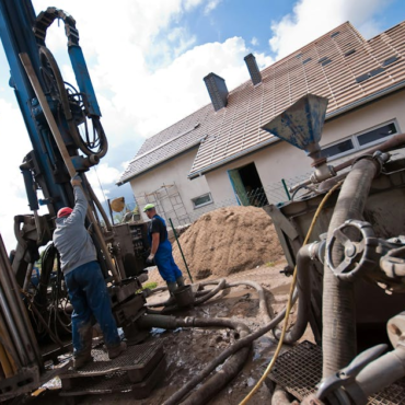 How HVAC Contractors Can Take Advantage of Geothermal Heating and Cooling