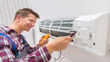 Common Signs You Need Air Conditioning Services in Newport Coast CA for Your Home