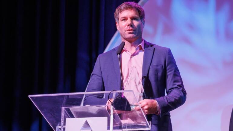 Nidec VP Wins Distribution Giant’s Leadership Award