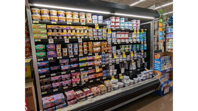 How Contractors Can Help Small Grocers Keep Their Cool