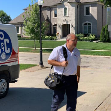 From Surviving to Thriving: Lessons from Over 1,000 Contractors