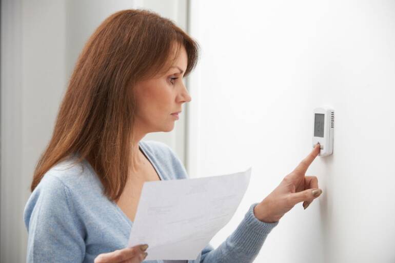Why Does My Heat Pump in Brooksville, FL Blow Hot Air in Cooling Mode?