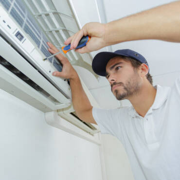 Common Signs Your Residential Air Conditioning Duval County FL Needs Immediate Service