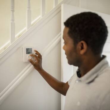 4 Worst Spots to Have Your Thermostat Installed in Oyster Creek, TX