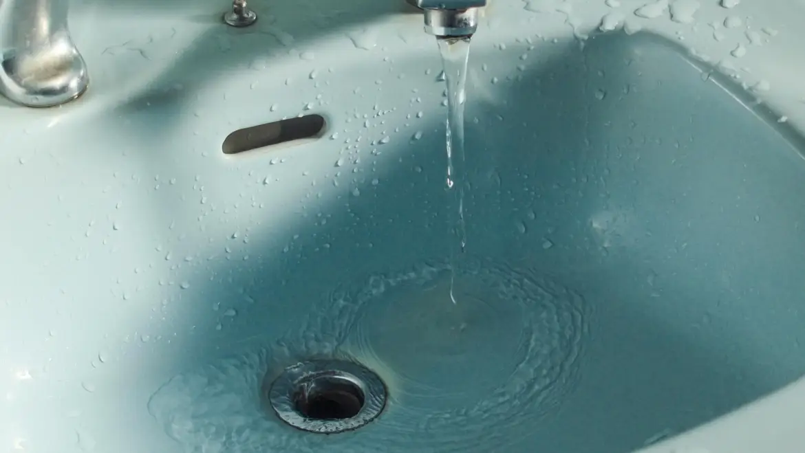 Why Book Drain Cleaning in Fall?