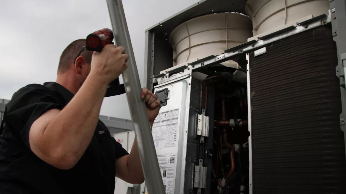 Nebraska-Omaha, Tech Startup Join Forces on Next-Gen HVAC Leak Detection