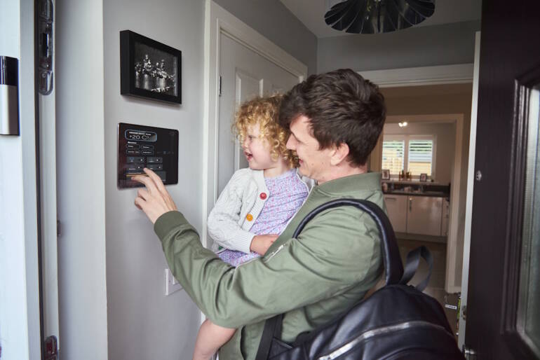 Smart Thermostats, Smarter Installs: Commissioning Steps That Cut Callbacks