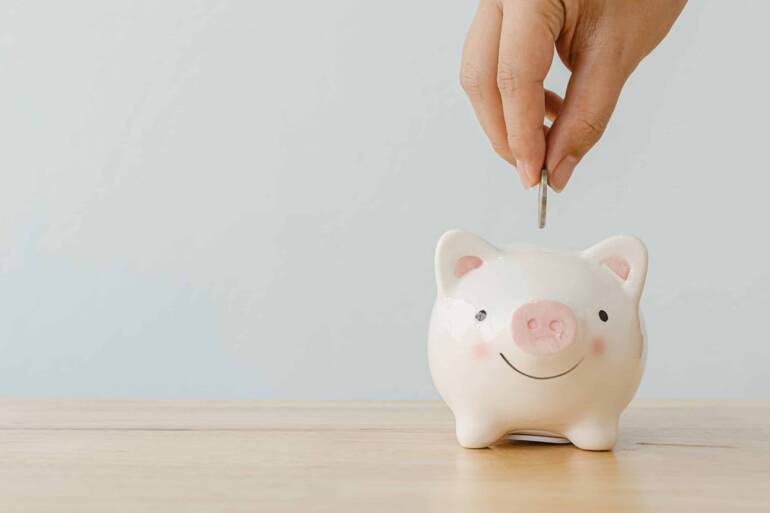 HOW TO GO GREEN AND SAVE MONEY ON YOUR COOLING BILLS THIS SUMMER