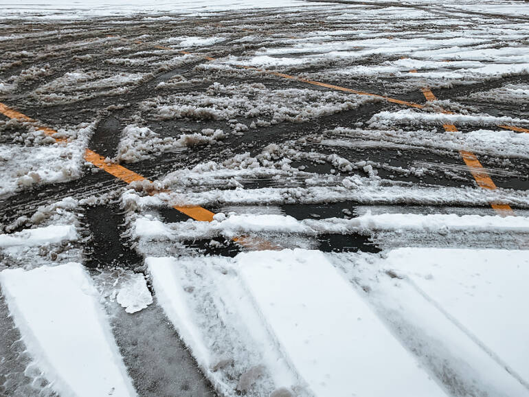What Should Be Included in a Snow Removal Contract? –