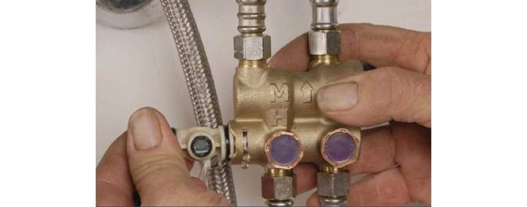 Watts Launches Under Sink Guardian Mixing Valve with Cross Sense Indicator