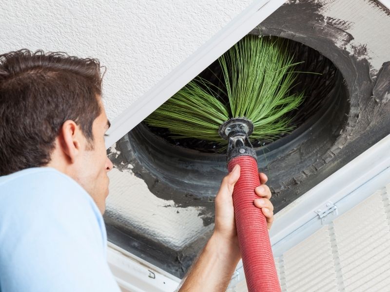 Clean Your HVAC Ducts in Clearwater, FL, to Lower Energy Bills
