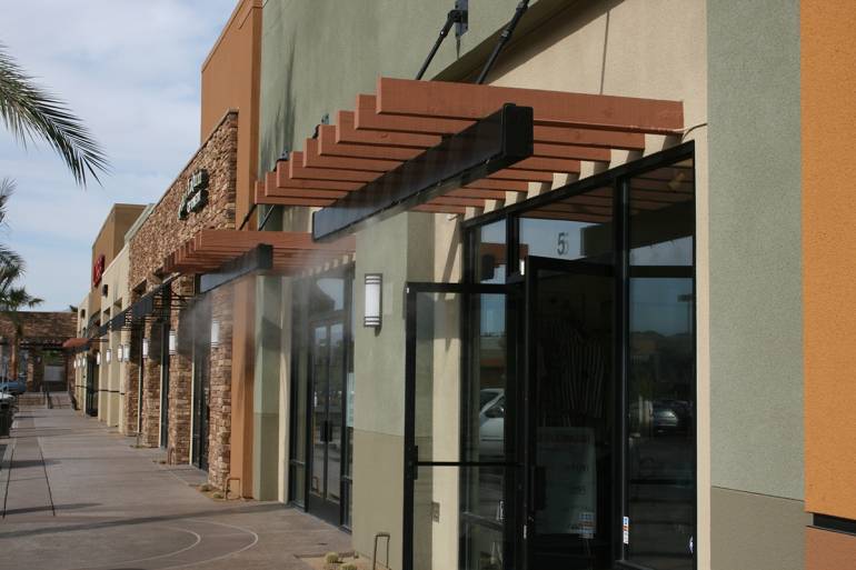 Retail Cooling That Works: Misting in Sidewalk Shops, Plazas, and Pop-Ups – Koolfog | Misting Systems | Patio Misters | Fog Effects