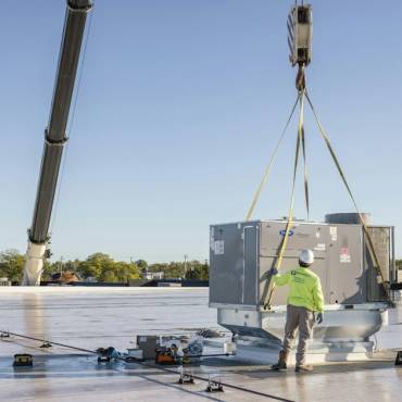 Rooftop Heat Pump Demand Surges as Electrification Reshapes Commercial HVAC