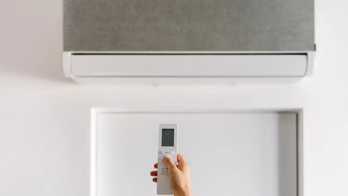Why Does My AC Keep Turning On And Off?