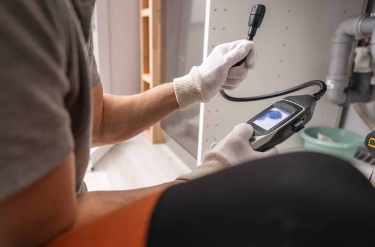 Hidden Plumbing Problems Homeowners Miss