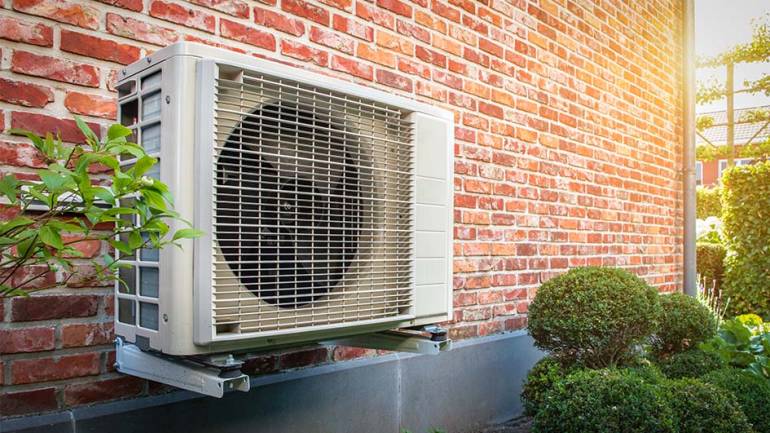 Reducing Summer Humidity Without Overcooling in Fresno, CA