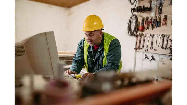 How Smart Contractors Turn Data Into Dollars
