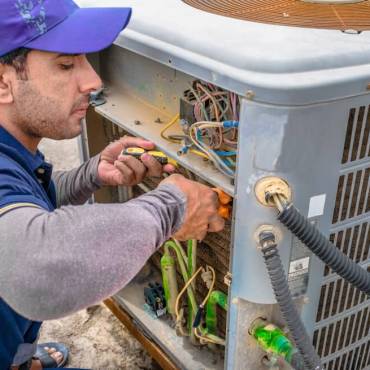 AC Repair vs Maintenance: Costs and Timing Tips