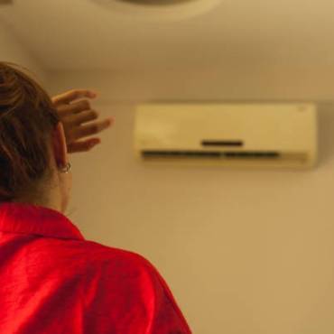 Top 7 Reasons Your AC Is Blowing Hot Air