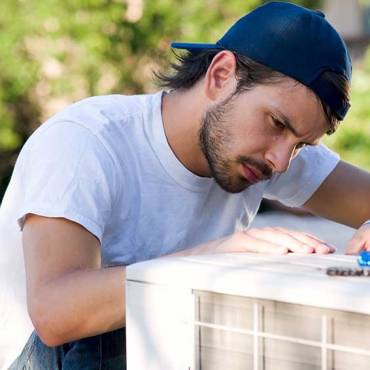 Why DIY AC Repair Can Cost Florida Homeowners More