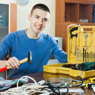 3 Kinds of People to Avoid for Your AC Repairs