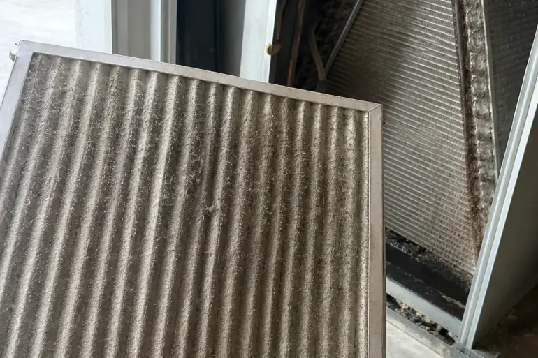 Dirty Evaporator Coil: Symptoms, Cleaning, Cost