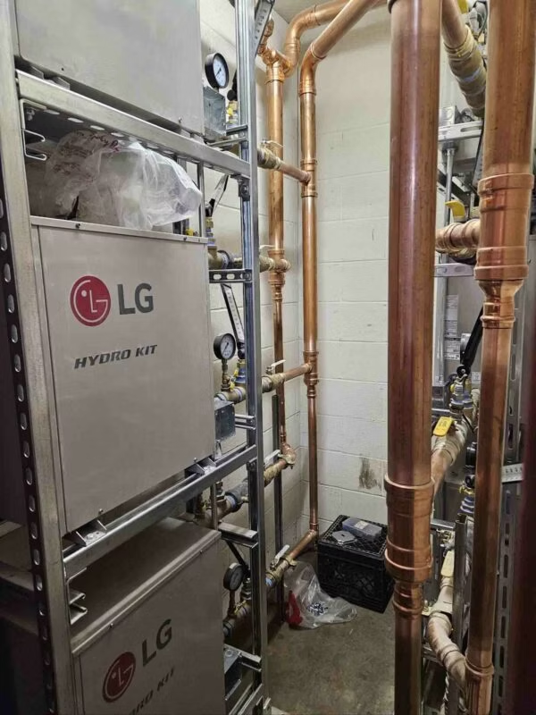 Replacing the Boiler with a Heat Pump: The Hydro Kit Approach