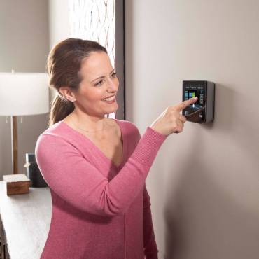 Benefits of Replacing your Home Thermostat