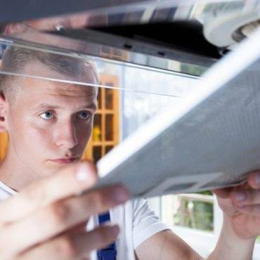 How to Stay Comfortable When Your HVAC System Is on the Fritz