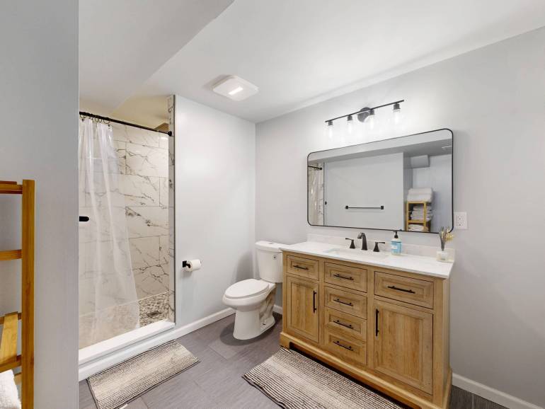 Bathroom Exhaust Fans: How They Work, Why They Matter, and When to Replace Yours