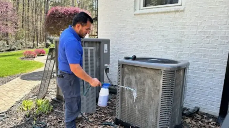 How HVAC Contractors Can Stay Busy in the Shoulder Season